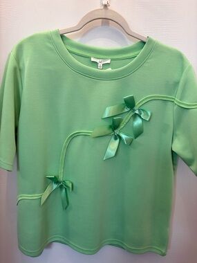 Women Green Ribbon Detail Tee